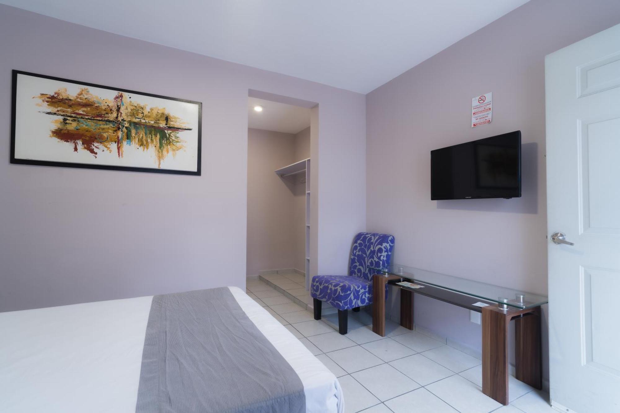 Expo Hotel Guadalajara - Zona Expo Frente Al Centro De Convenciones Ngoại thất bức ảnh